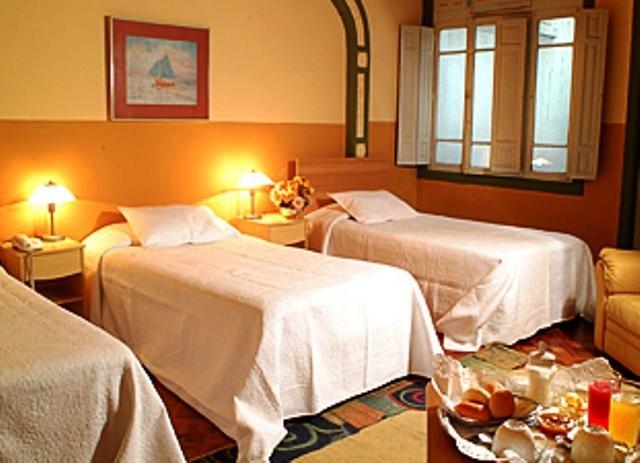 Hotel Londres 35 سانتياغو الغرفة الصورة
